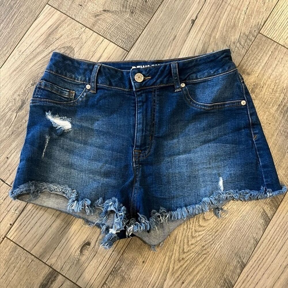 Rewash Juniors Curvy-Fit Frayed Denim Jean Shorts Blue Size 7